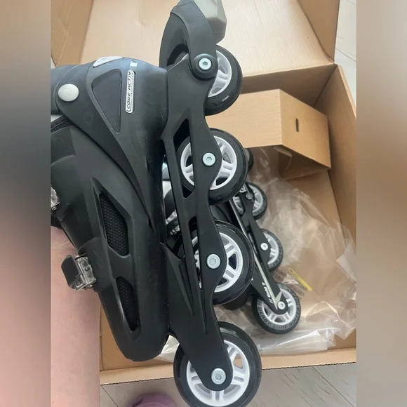 Roller Derby V-Tech 500 Inline Skates - Picture 12 of 16